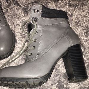 Maurice’s GREY HIGH HEEL BOOTS Women’s 8.5